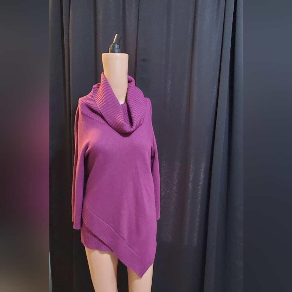 Size M asymmetrical sweater by design history